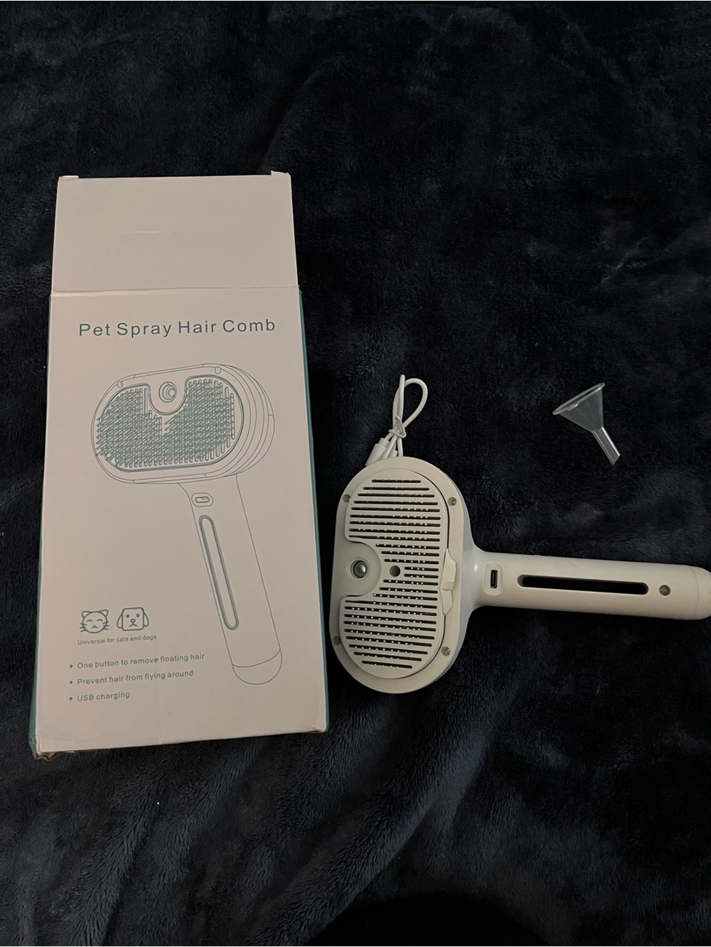 NEW Pet Spray Hair Comb - White